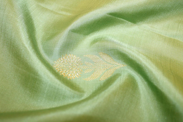 Olive Green Colour Kanchipuram Traditional Designer Silk Saree.